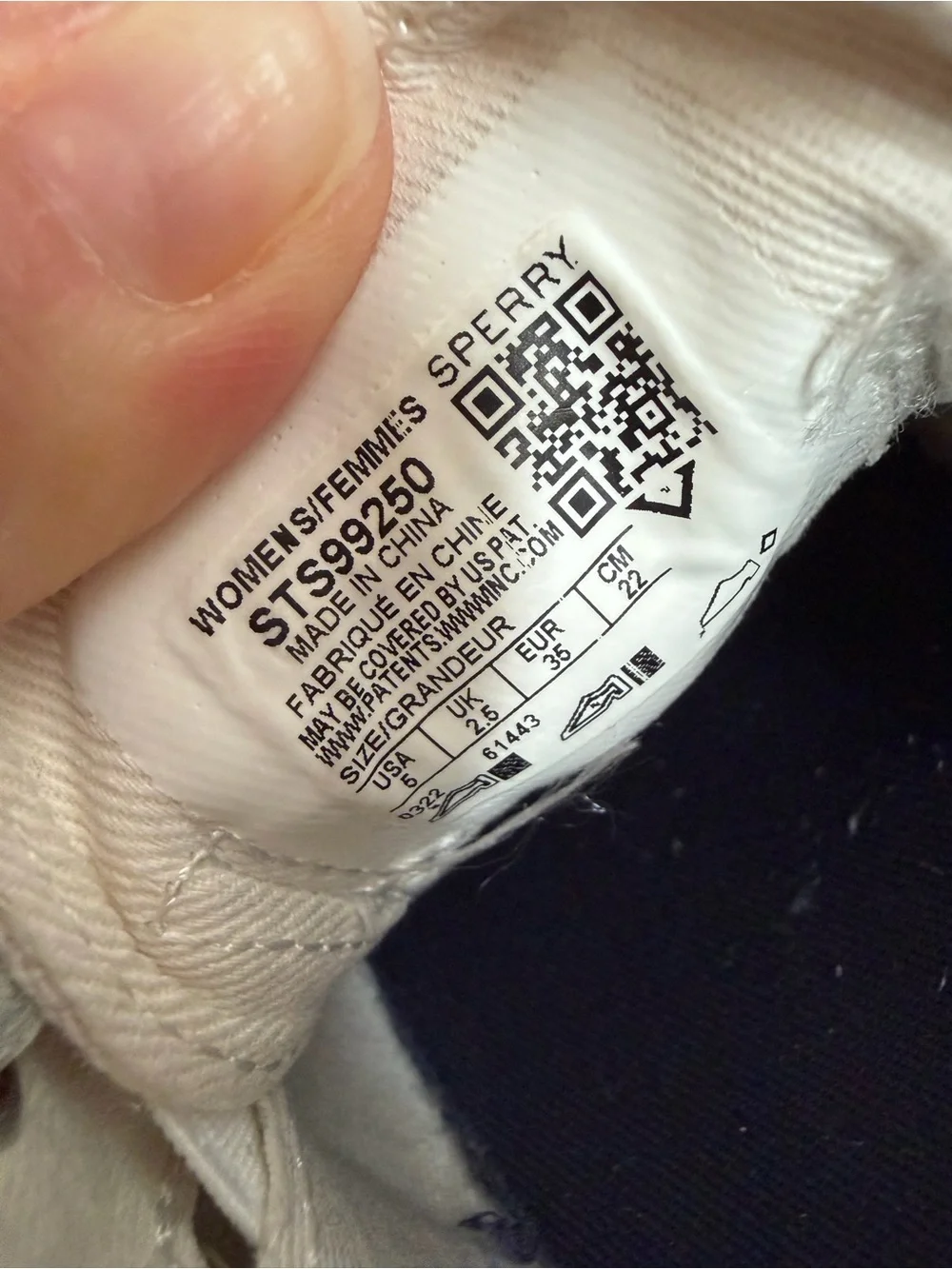 Sperry Canvas Boat Shoes in white 5 size - Picture 4 of 5